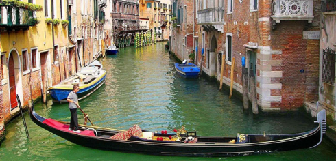 Венеция с лодками